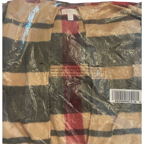 NWT QVC Belle by Kim Gravel Ruana Wrap Tartan Plaid Blanket Sweater Holiday Cozy - Picture 6 of 9